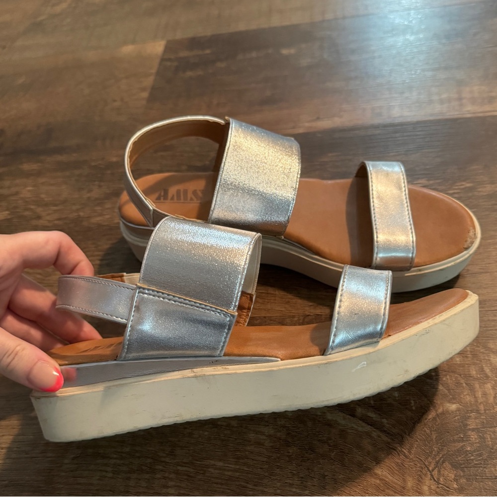 Silver platform espadrilles